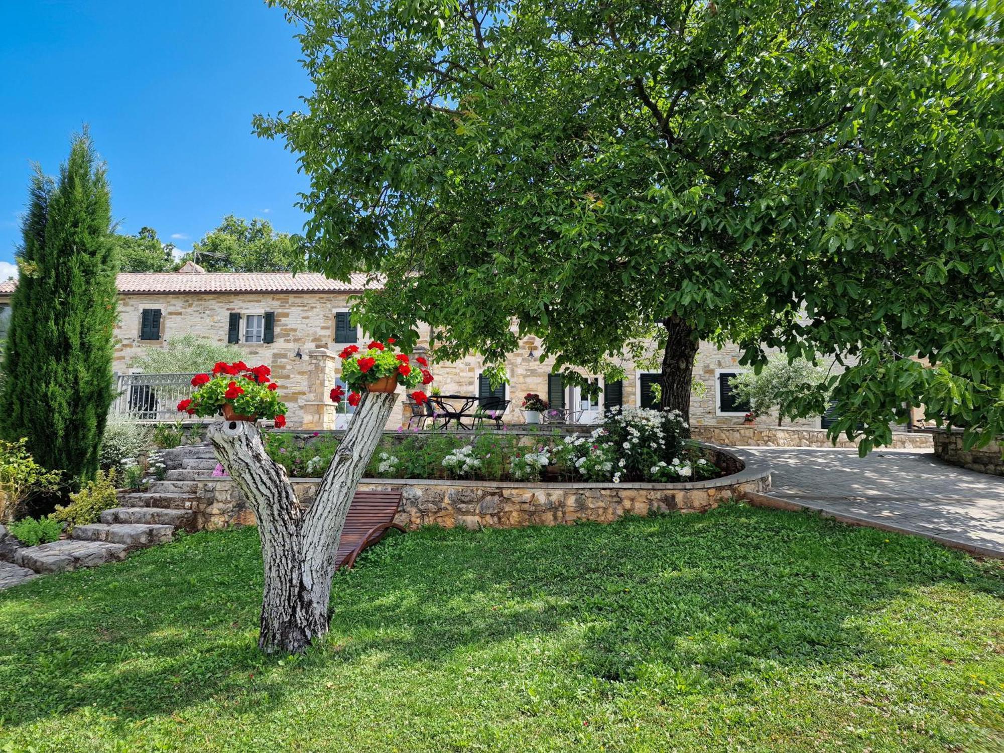 Stancija Ruseti Oprtalj Exterior foto